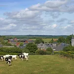 Familial Ferme Des Aujes Falaen *