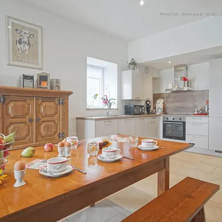 Familial Ferme Des Aujes Falaen