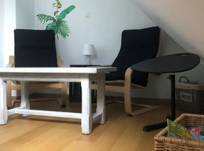 Familial Ferme Des Aujes Falaen