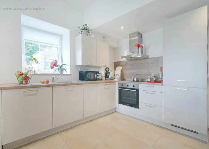 Familial Ferme Des Aujes Falaen