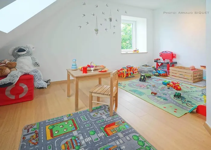 Familial Ferme Des Aujes Falaen
